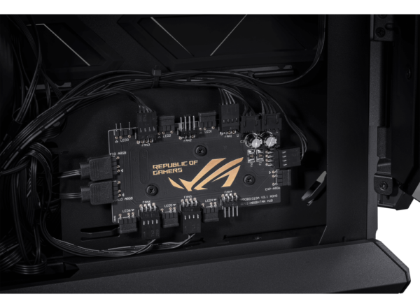 asus-rog-hyperion-gr702-black-3 asus-rog-hyperion-gr702-black-3.png